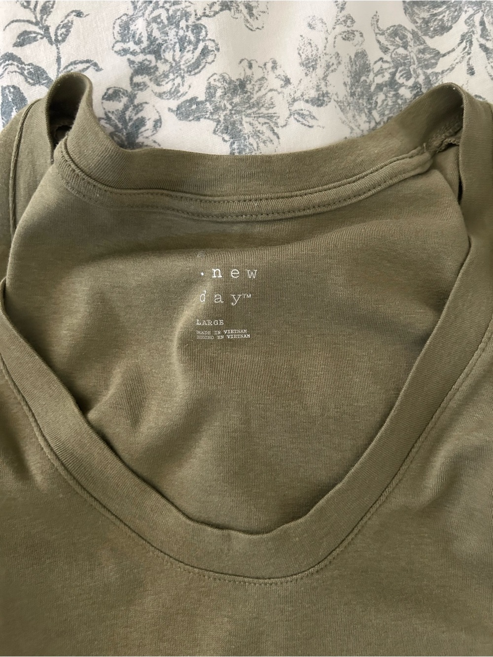 a new day Olive Green Scoop Neck Tank Top - Picture 2 of 2